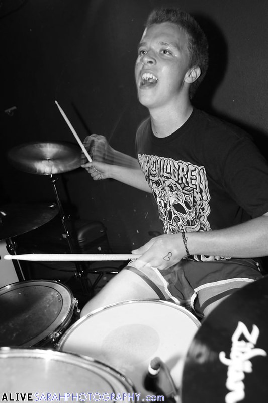 Alive Sarah Photography @ UB's. April 24 2010